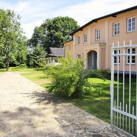 Gutshof Dornbusch 2 - Seefahrer شقة