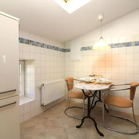 Gutshof Dornbusch 2 - Seefahrer Kröpelin